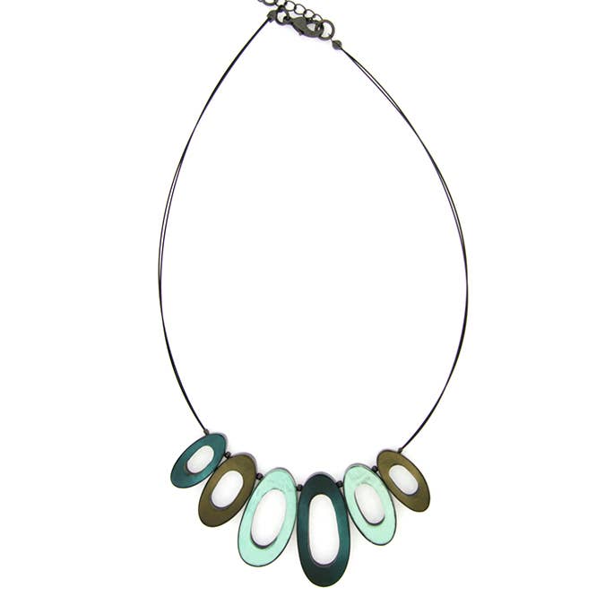 colar em concha em resina por atacado de Culture Mix