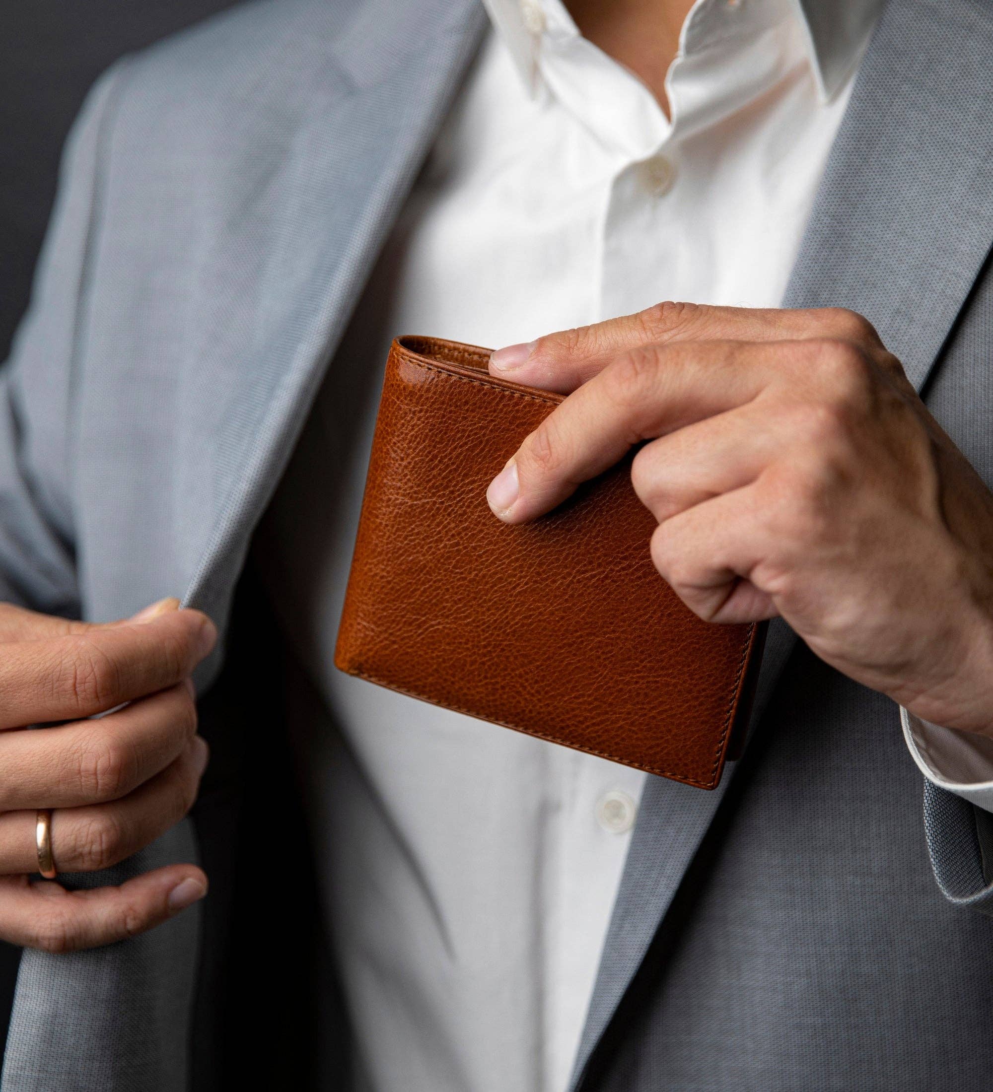 Time Resistance - Wholesale Wallet - Men's - Leather Bifold Wallet - Daniel10