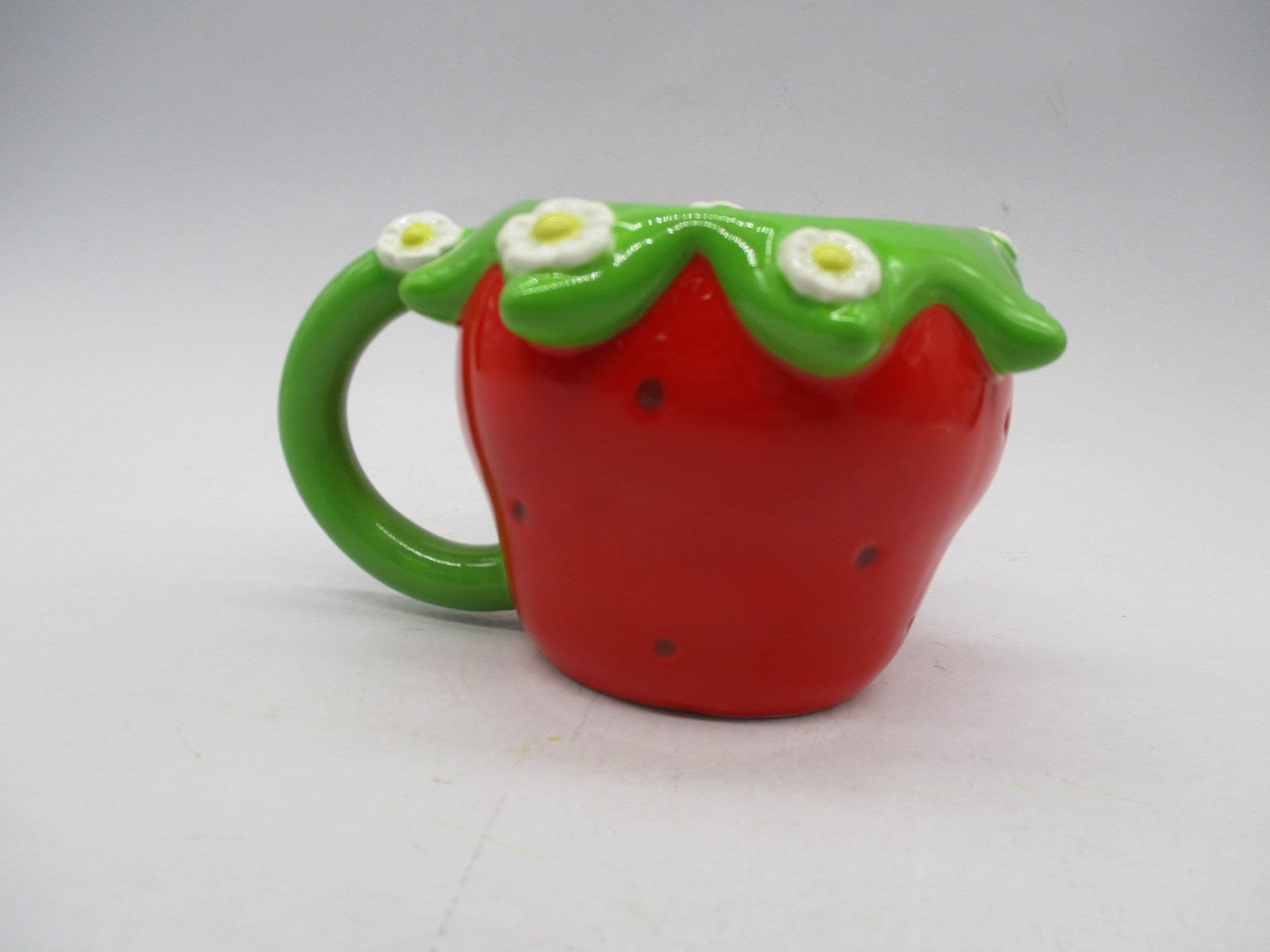 Silver Buffalo - Wholesale Coffee Mug - Strawberry Shortcake Cake Ceramic 3D Sculpted Mug4