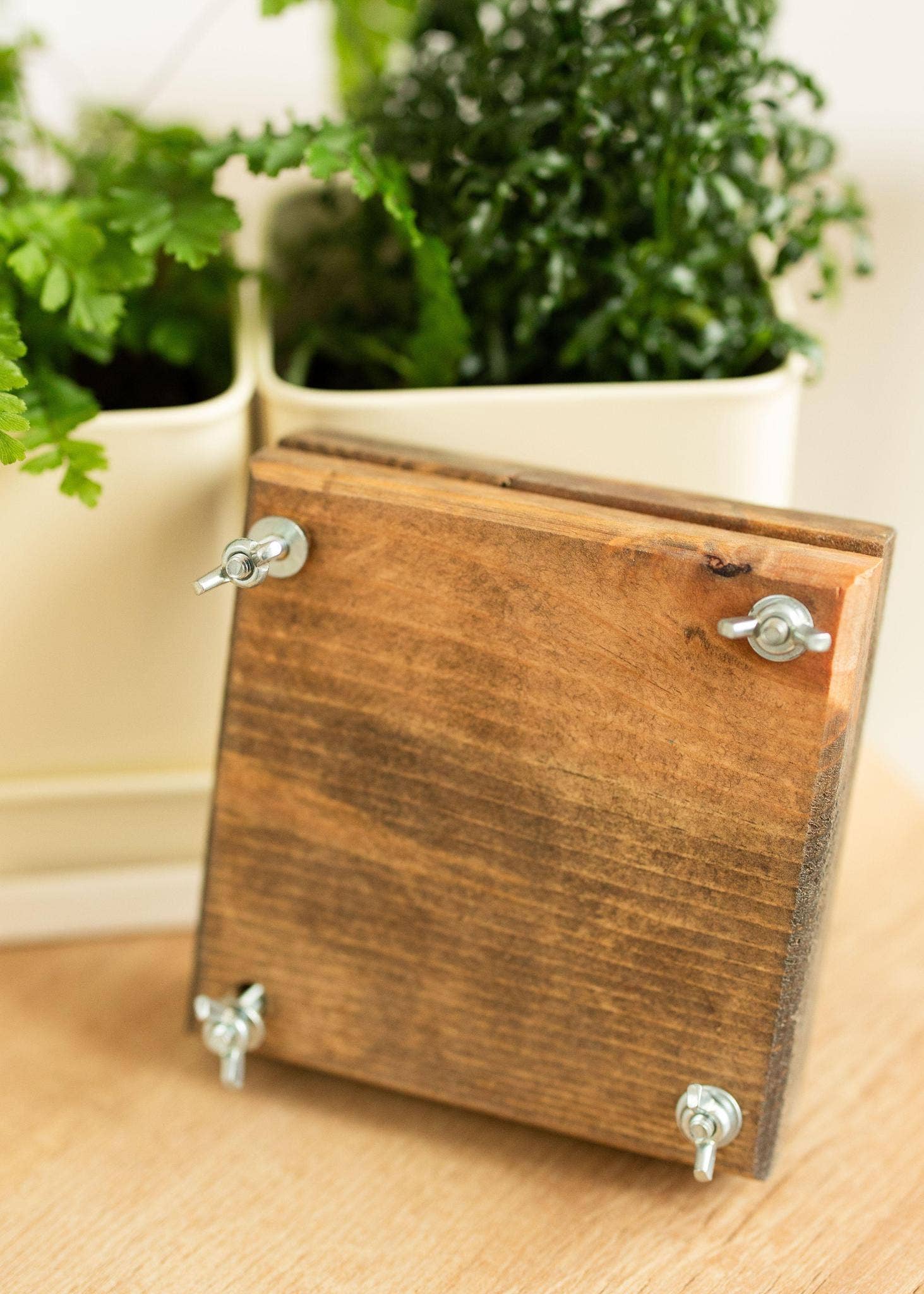 Mercy House Global - Wholesale DIY Craft Kit - Natural Wood Flower Press4