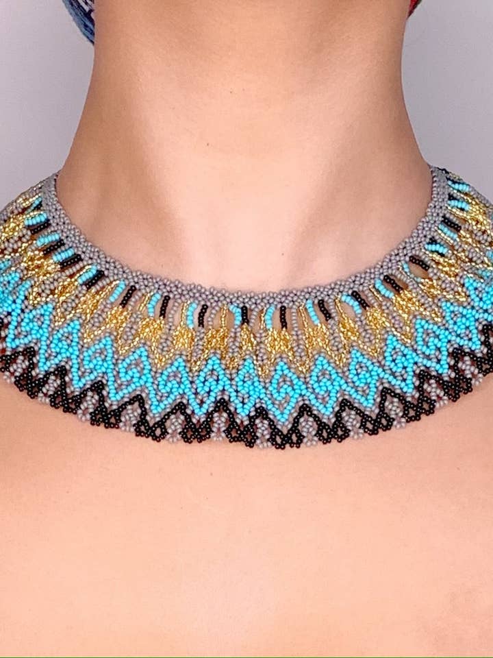 Collier en perles 100 % fait main Gemeletta pour la vente par Ciela Handmade