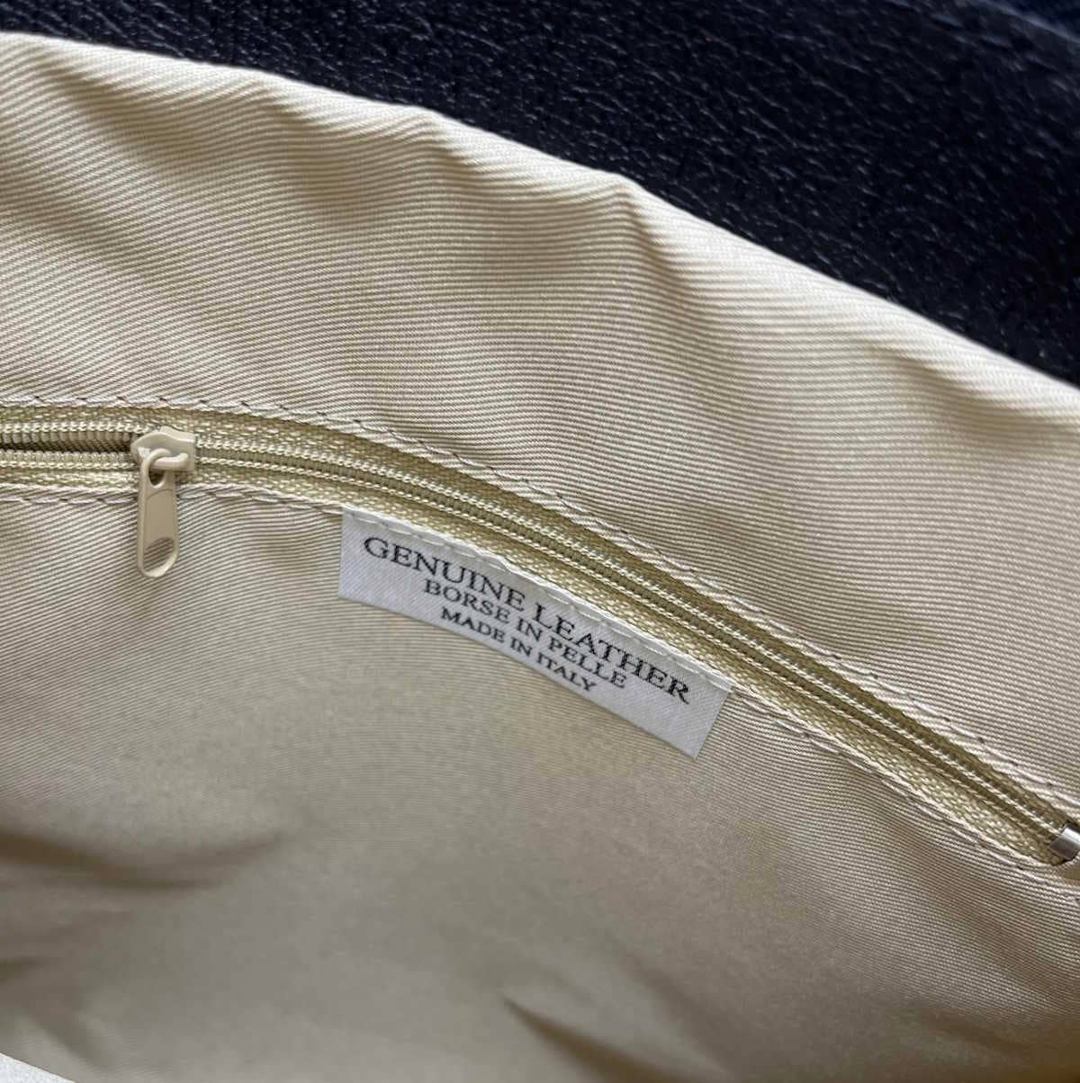 Suie Valentini srl - Wholesale Shoulder Bag - Women's - Genuine leather shoulder bag, for women, made in Italy, art. 11244514