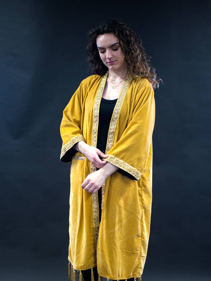 Velvet Kimono - Layla for wholesale by StandAwt