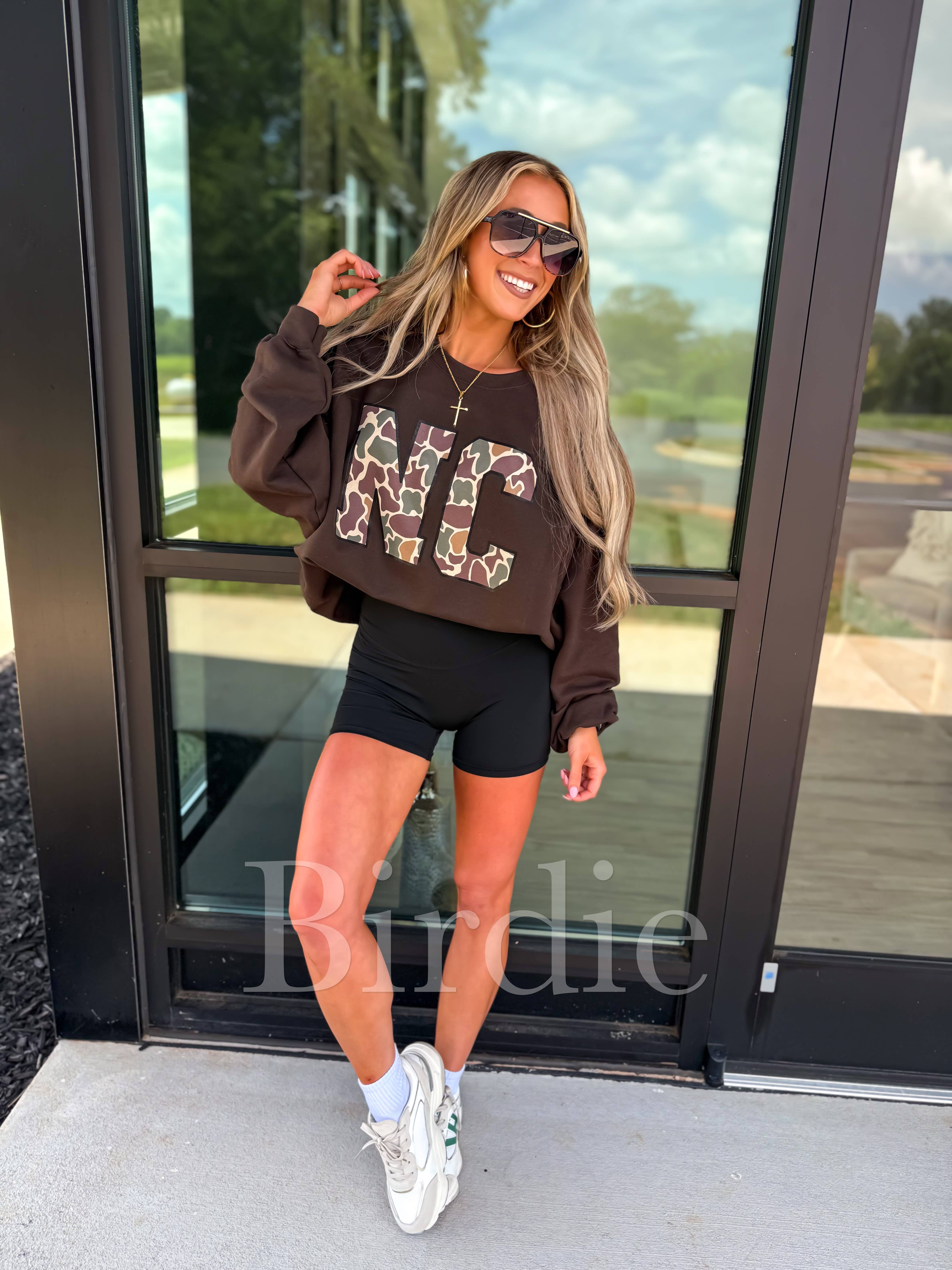 birdie - Wholesale Graphic Sweatshirt - Women's - Custom Duck Camo State Dark Chocolate Graphic Crewneck 2