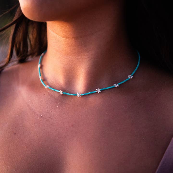 Bronwen Jewelry - Wholesale Pendant/Charm Necklace - Daisy Chain Necklace2