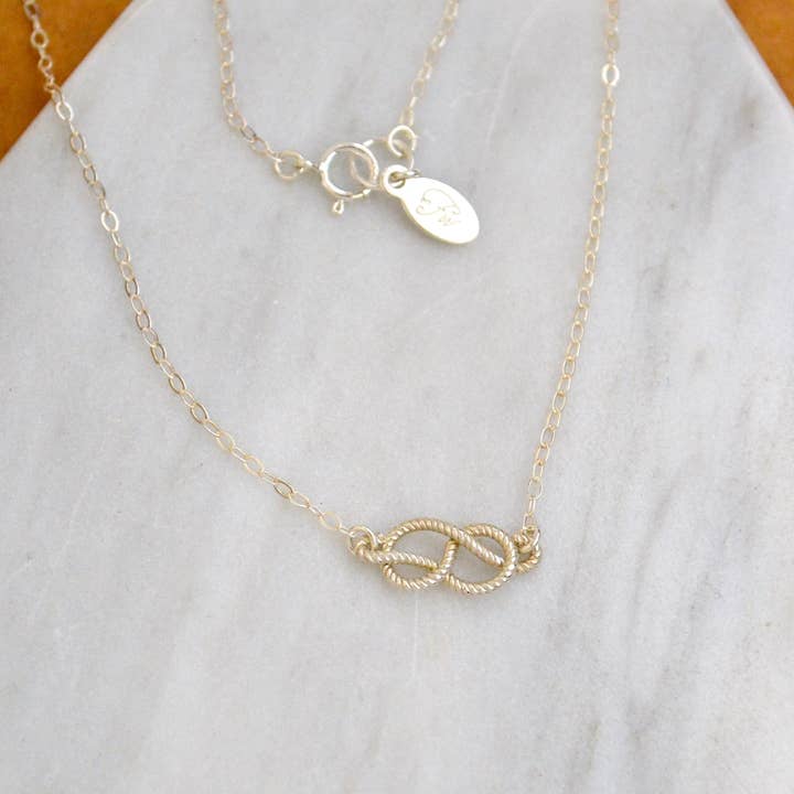 Foamy Wader – wholesale Hänge-/berlockhalsband – Sailor Knot halsband - nautiska rep kärlek knut halsband2