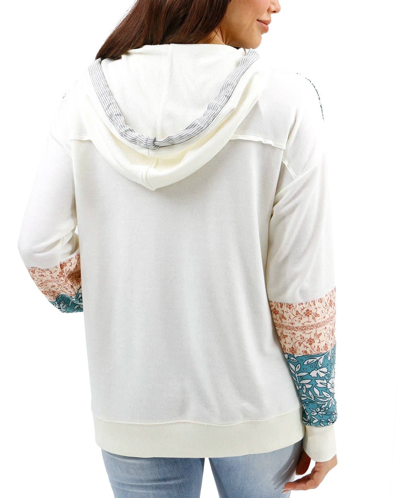 Marfil Sudadera con capucha de retazos en marfil de venta al por mayor en Faire8