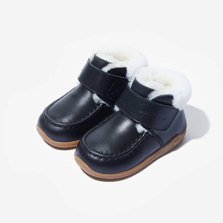 Fur Jodi - Pearl Black and other Purchase Wholesale fluffle. Free Returns & Net 60 Terms on Faire trending on Faire.