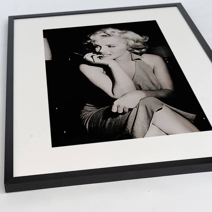 Nero Stampa artistica con immagine di Marilyn Monroe incorniciata in vendita all'ingrosso su Faire13