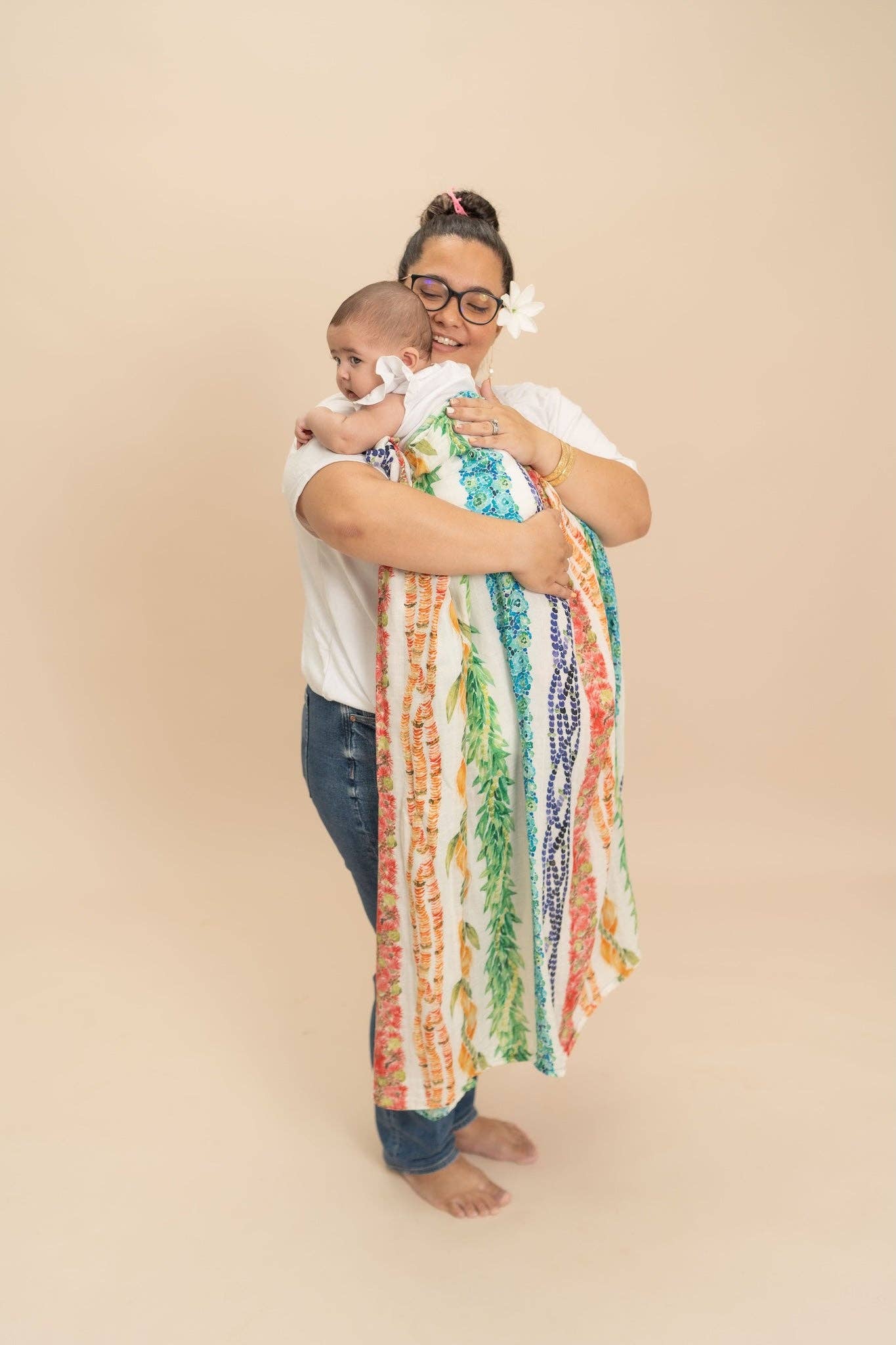 The Keiki Dept – wholesale Swaddle – Baby – Lei Anuenue Bamboo Muslin Kapa Moe (Swaddle Blanket)1