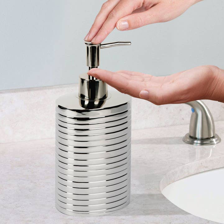 nu steel – Großhandel Seifenspender – Astoria gerippte Flüssigseifenpumpe aus Edelstahl3