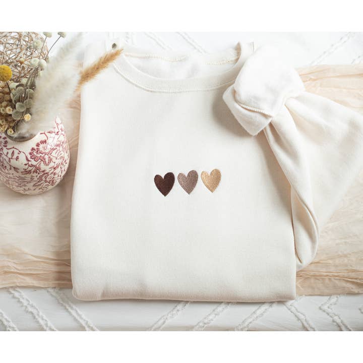 Nunu's Studio - Wholesale Sweatshirt - Women's - Embroidered Ombre Heart Sweatshirt for Women