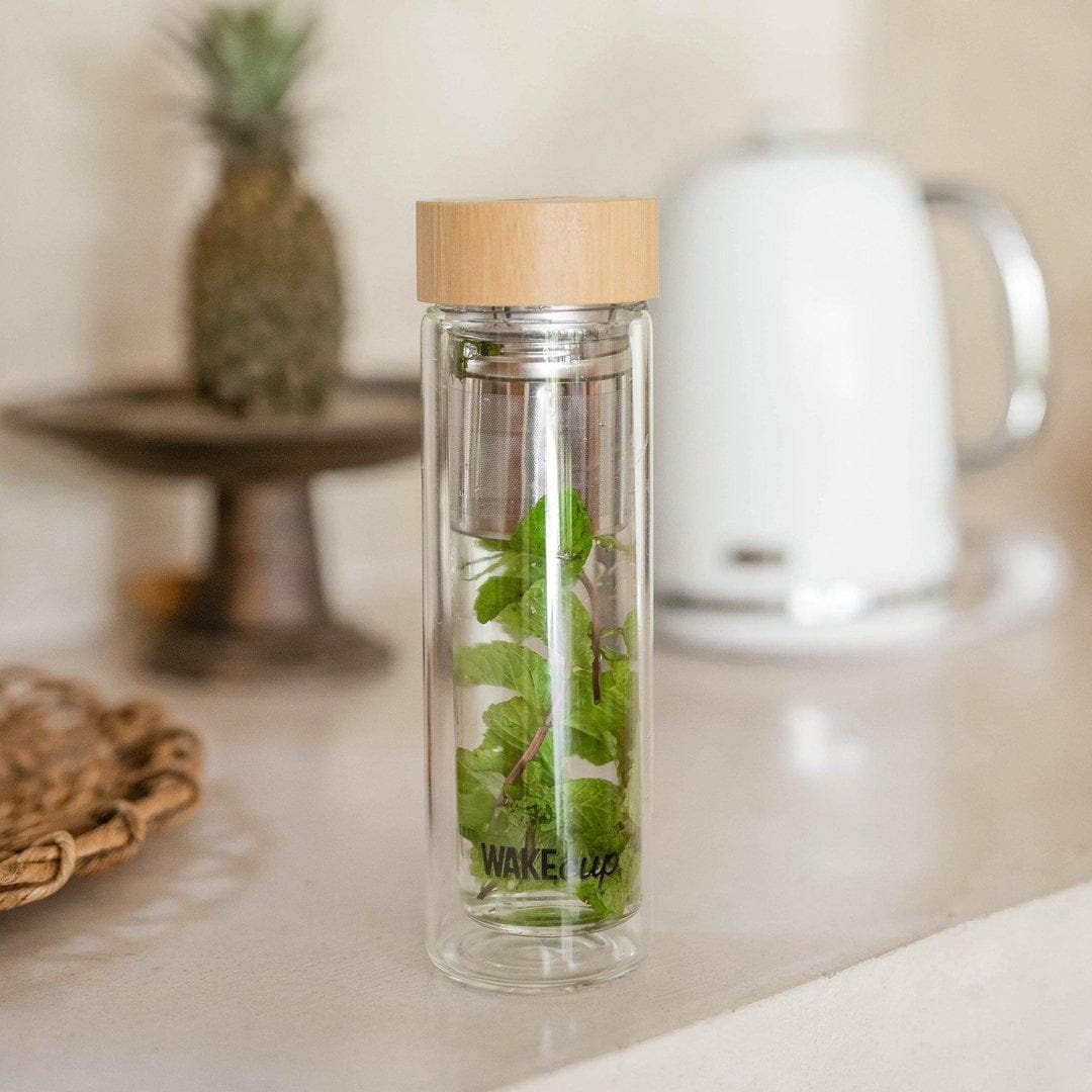 Global WAKEcup - Vente Passoires à thé/infuseurs - Infuseur à thé en verre avec couvercle en bambou biologique3