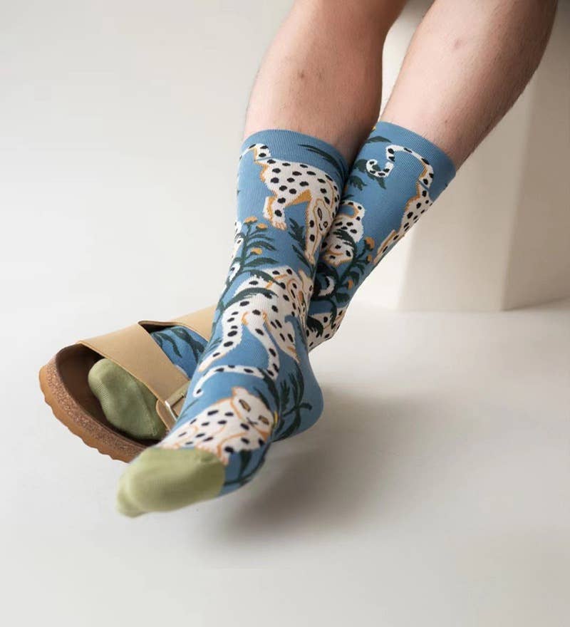 Tourtiwi - Wholesale Socks - Unisex - Retro Art Abstract Print Mid-Calf Socks24