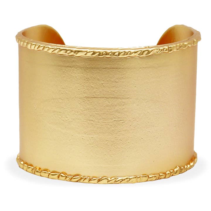 Skulpterat kantmanschettarmband för wholesale av KARINE SULTAN