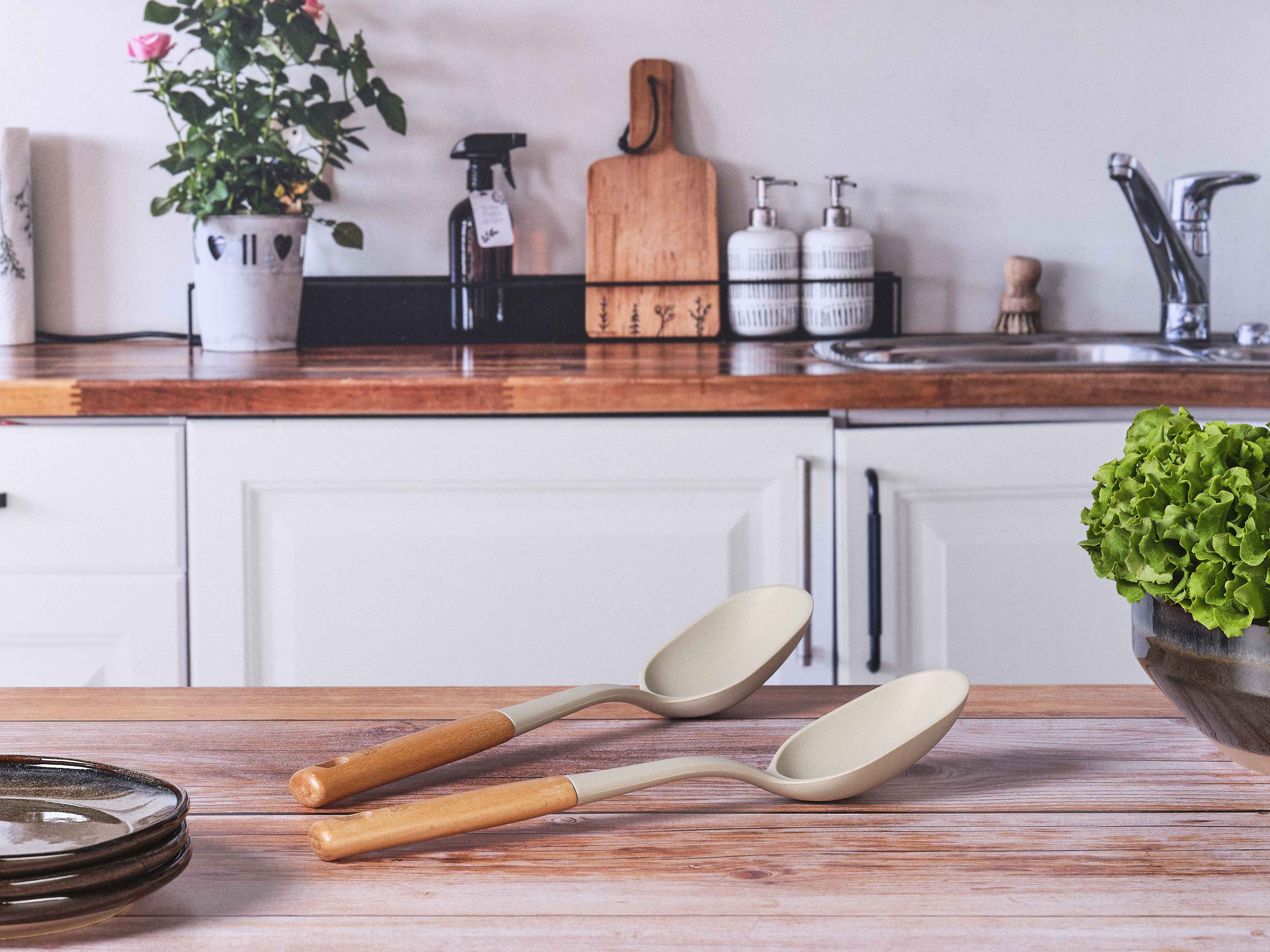 Björn - Wholesale Serving Utensil - GUNNAR wooden and silicone salad servers1