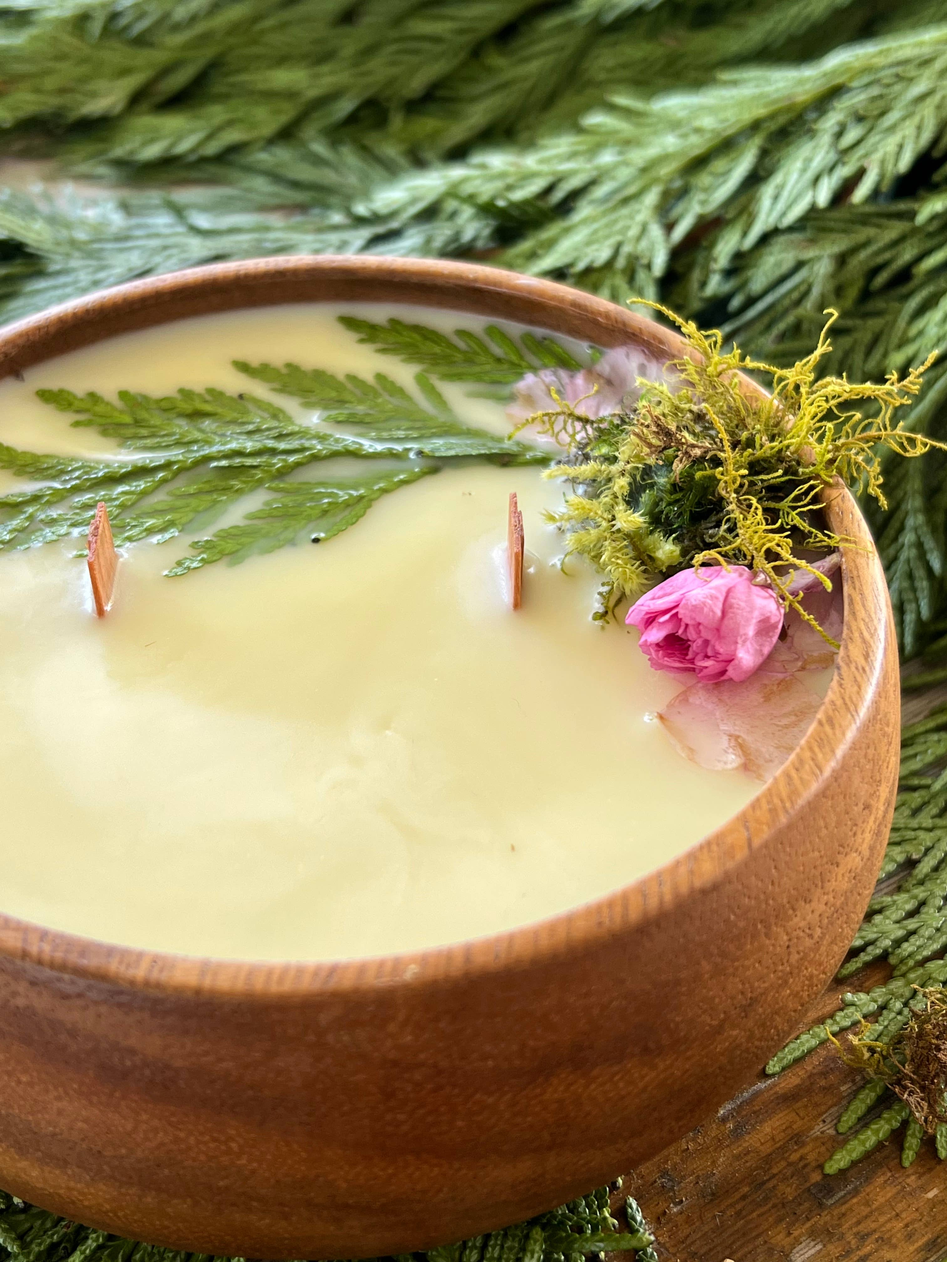 Philodendron and Fern Co. - Wholesale Jar/Filled Candle - Wooden Bowl Massage Candle2