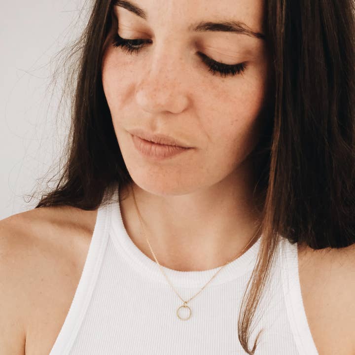 BRASSCAKE Jewelry - Wholesale Pendant/Charm Necklace - CIRCLE NECKLACE//Brass jewelry, sustainable, gold2
