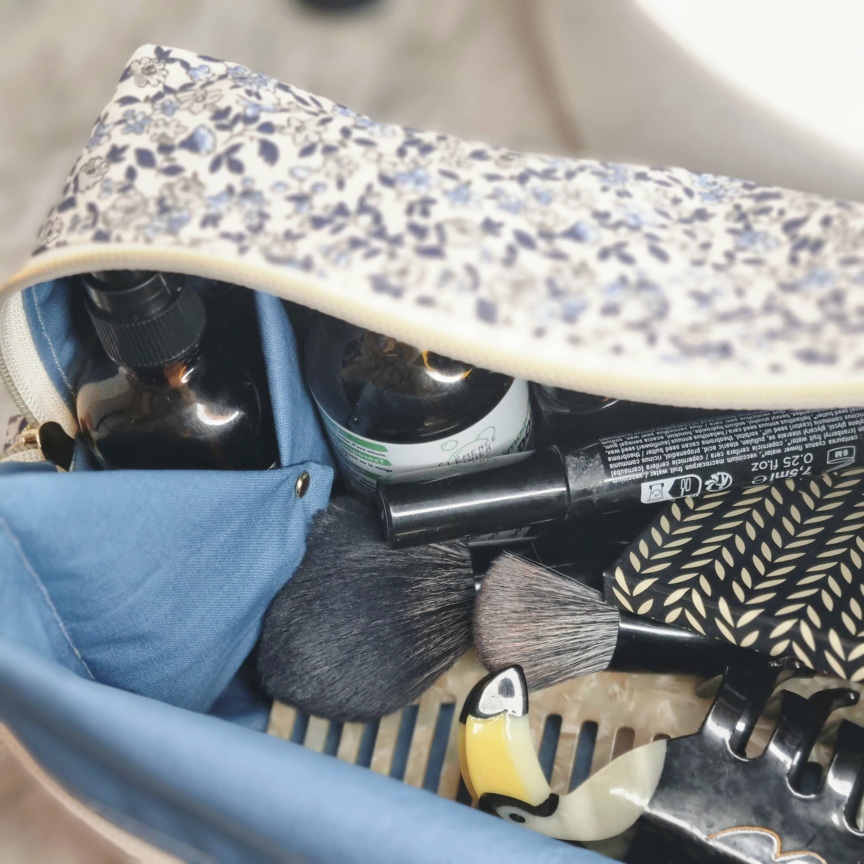 Alice et Jeanne - Wholesale Toiletry Bag - Women's - Louise/Céleste Bicolour Maxi Basket Case1