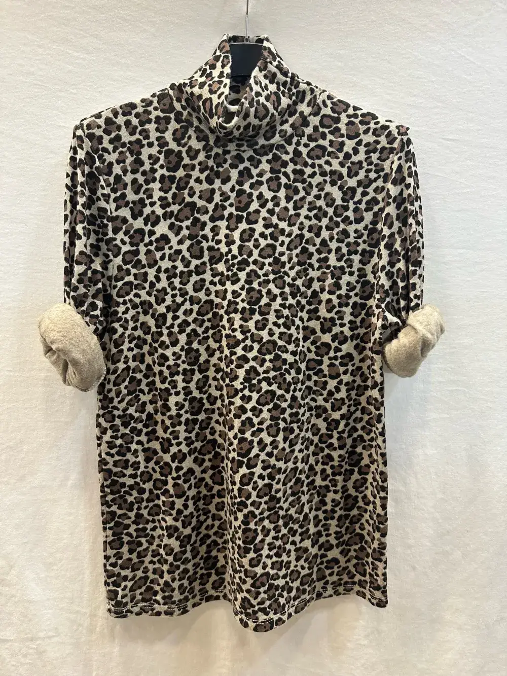 Mimi & Gogo - Wholesale T-Shirt - Women's - Leopard Turtleneck Top @5672_HLeoColChemine0