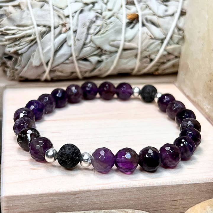 8mm ametist eterisk olja diffusor armband för wholesale av One Zero Eight