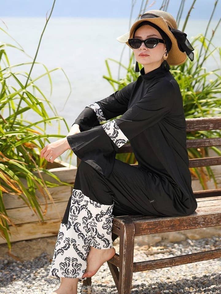 Marina Swimwear - Venta al por mayor Camisola de baño - Mujer - Traje de baño modesto de burkini negro de licra 1958