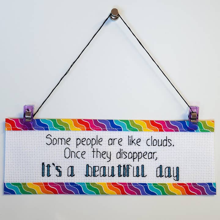 Sommige mensen zijn wolken - Custom Trim Cross Stitch Kit voor wholesale door Rogue Stitchery