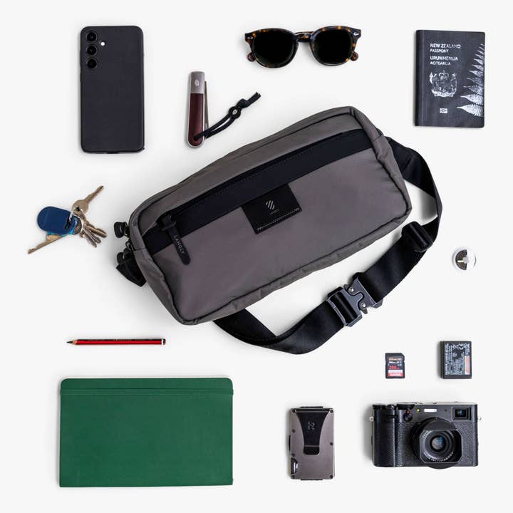 Langly Co. - Wholesale Crossbody bag – Unisex - Everyday Studio Crossbody Sling8