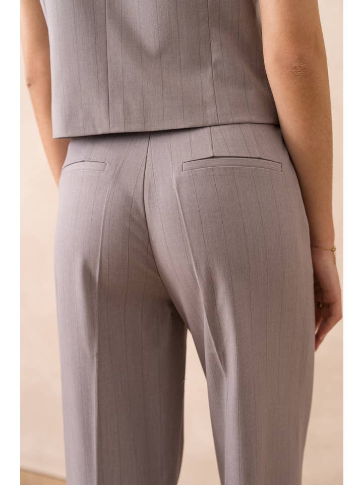 Attentif Paris - Wholesale Nette broek/pantalon - Dames - Harmonia gestreepte broek met hoge taille en wijde pijpen17