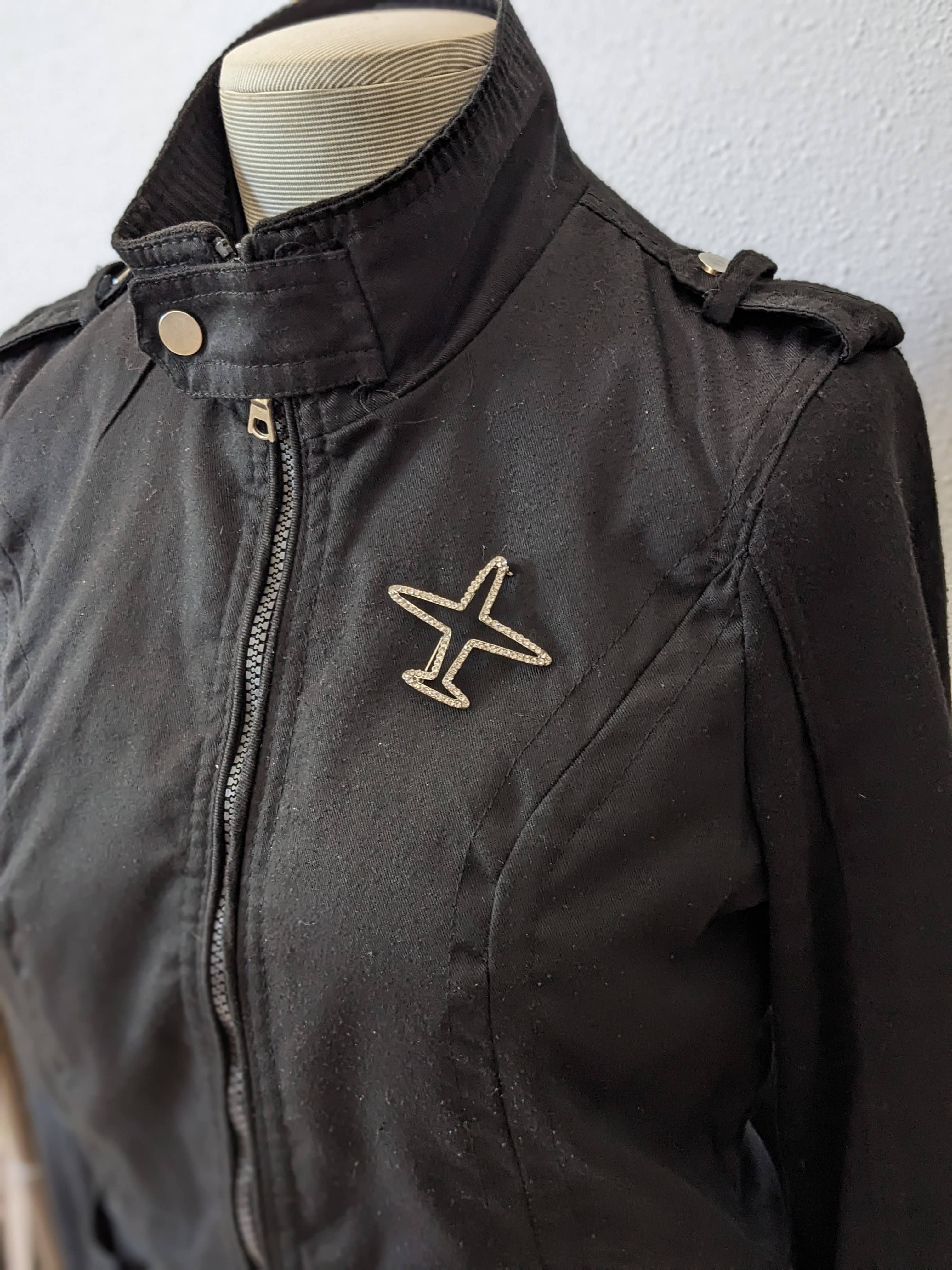 Fiona Accessories - Vendita all'ingrosso Spille - Flight Brooch Pin, accessorio per aeroplano9