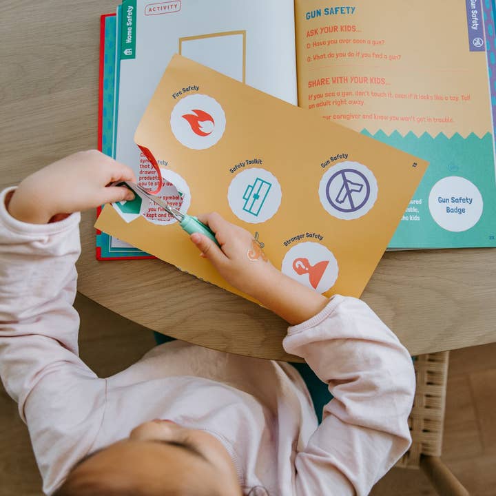 Bright Littles - Wholesale Early Reader Book (6-8) - Safety Conversation Journal6