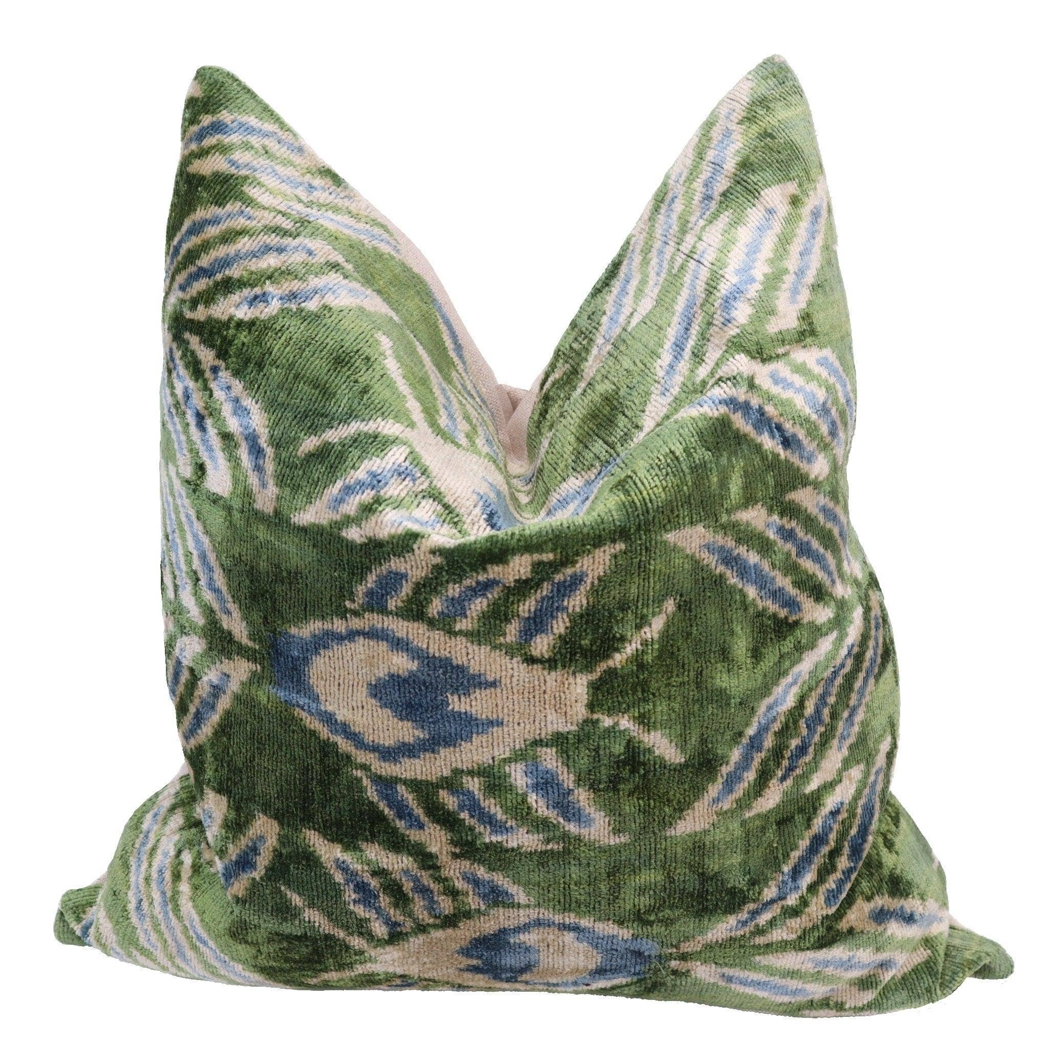 Canvello - Wholesale Throw/Decorative Pillow - Canvello Handmade Green Velvet Throw Pillows - 20x204