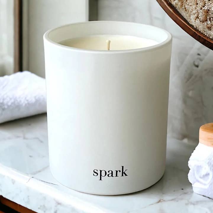 Spark Candles - 10oz Mat Hvid Glas Sojalys + Gaveæske for engroshandel hos Spark Candles