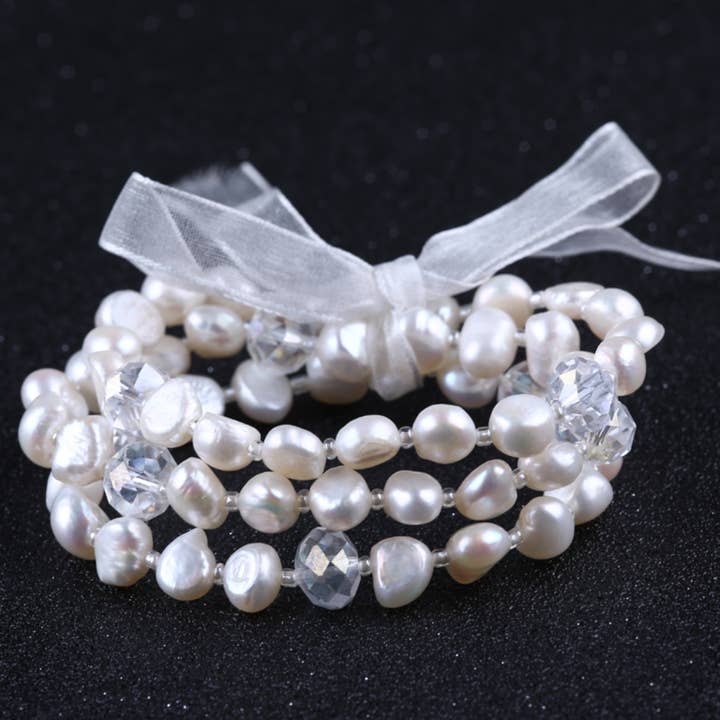 Barock geformtes Süßwasserperlen- und Kristallarmband für den Großhandel von Sitara Collections