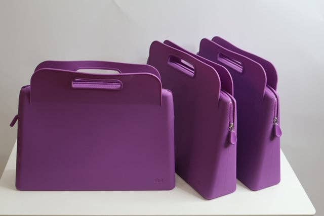 ibiG Bags & Accessories - Vente Pochette – femme - Sac ibiG Supreme (XL). Nettoyage facile. Résistant aux taches.3