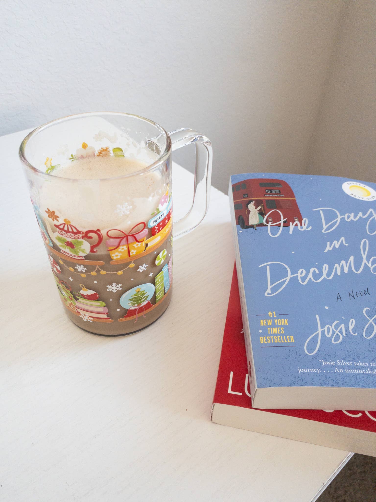 Be Bold Stay Bold – wholesale Coffee mug – Holiday Book Lover Glass Mug — 18 oz
4