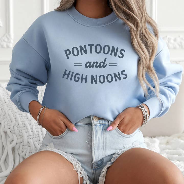 Camisola de Verão com Gola Redonda Pontoons and High Noons por atacado de Trendznmore - Modern Graphic Apparel