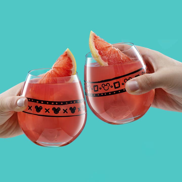 JoyJolt - Wholesale Wine Glass - Disney Geo Picnic Mickey Mouse Stemless Wine Glasses1