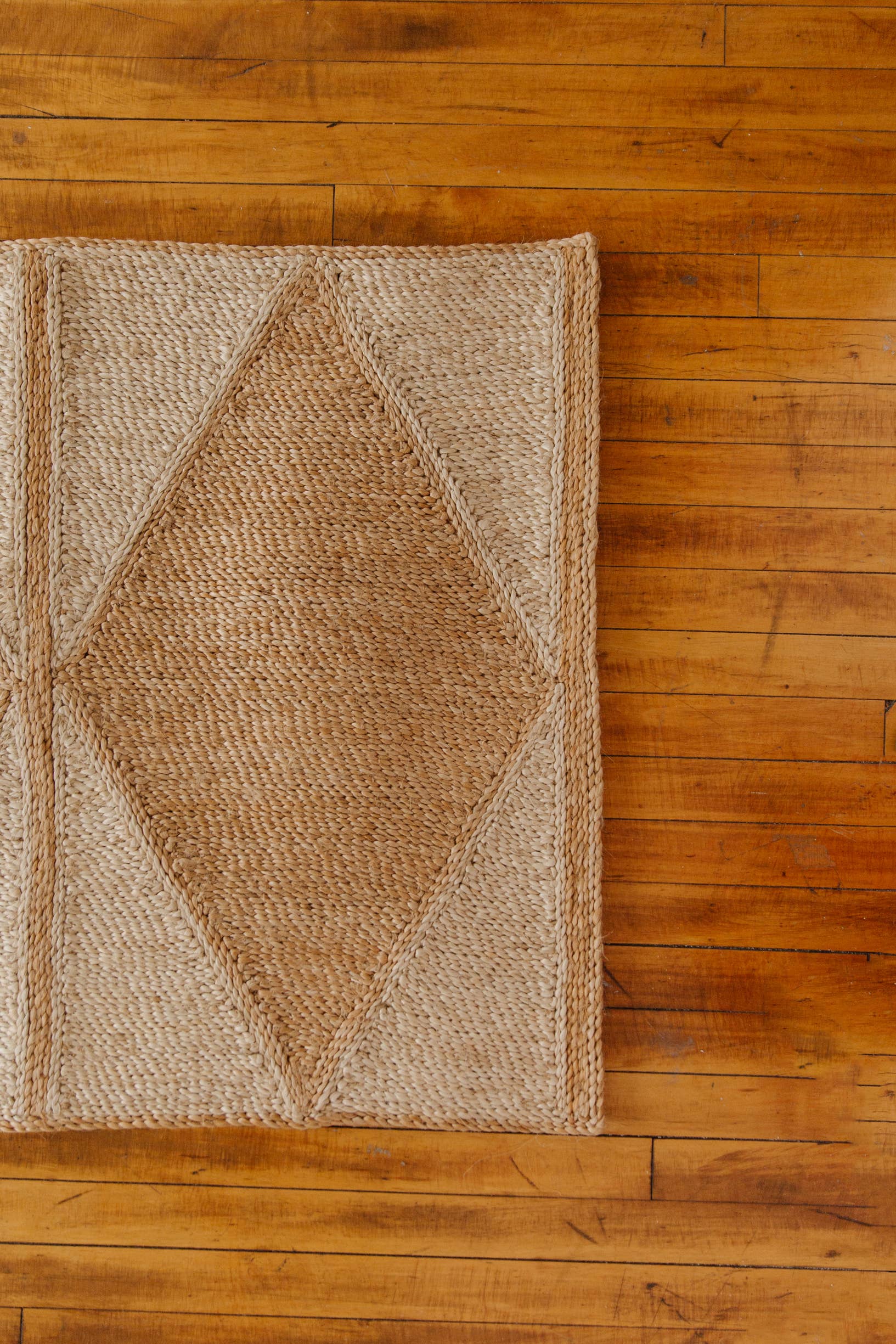 Will & Atlas – wholesale Runner rug – Jute 9' Runner, diamond, Natural/Tan4