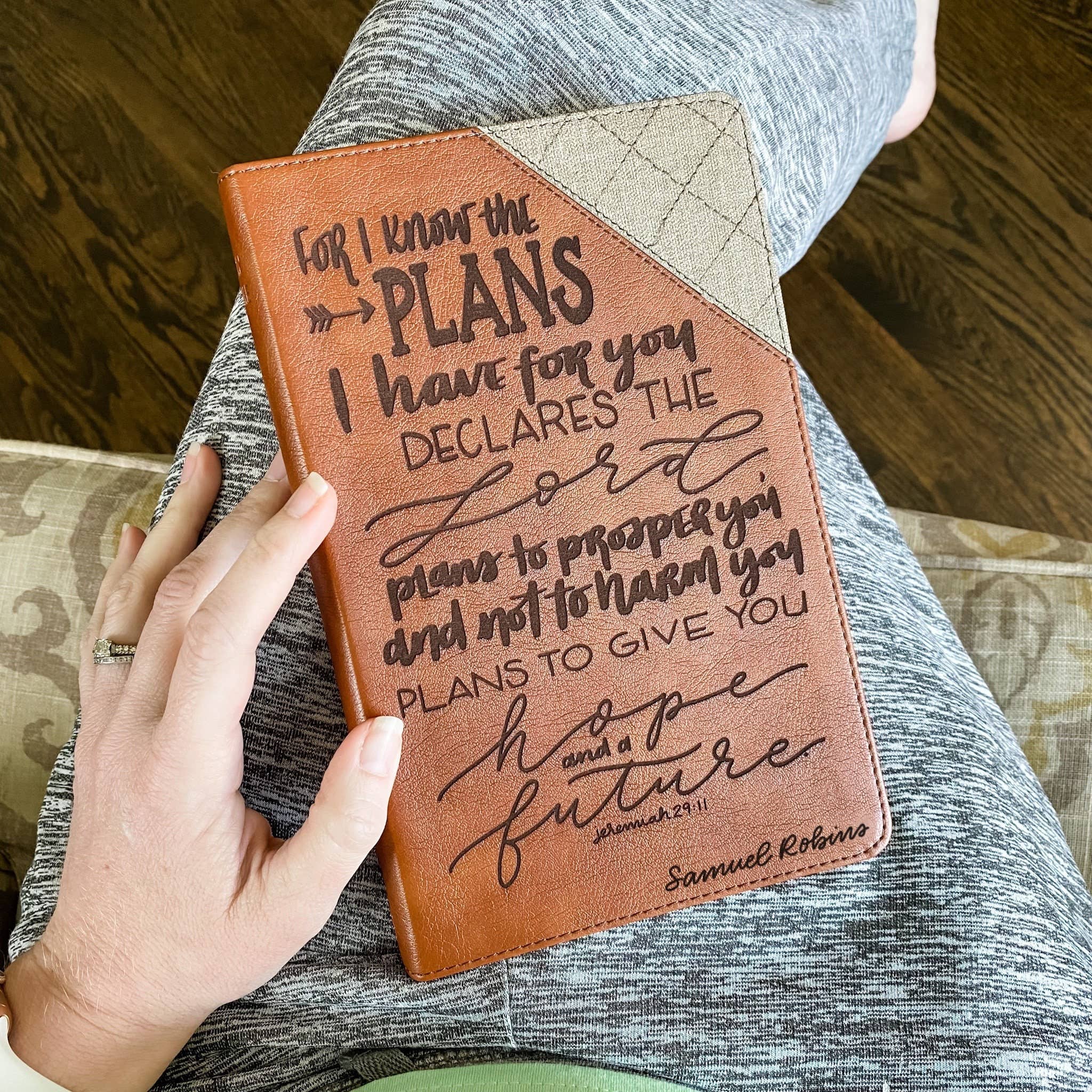 Joy Creative Bibles - Wholesale Religion - NIV Bible Light Brown - For I Know the Plans I Have For You