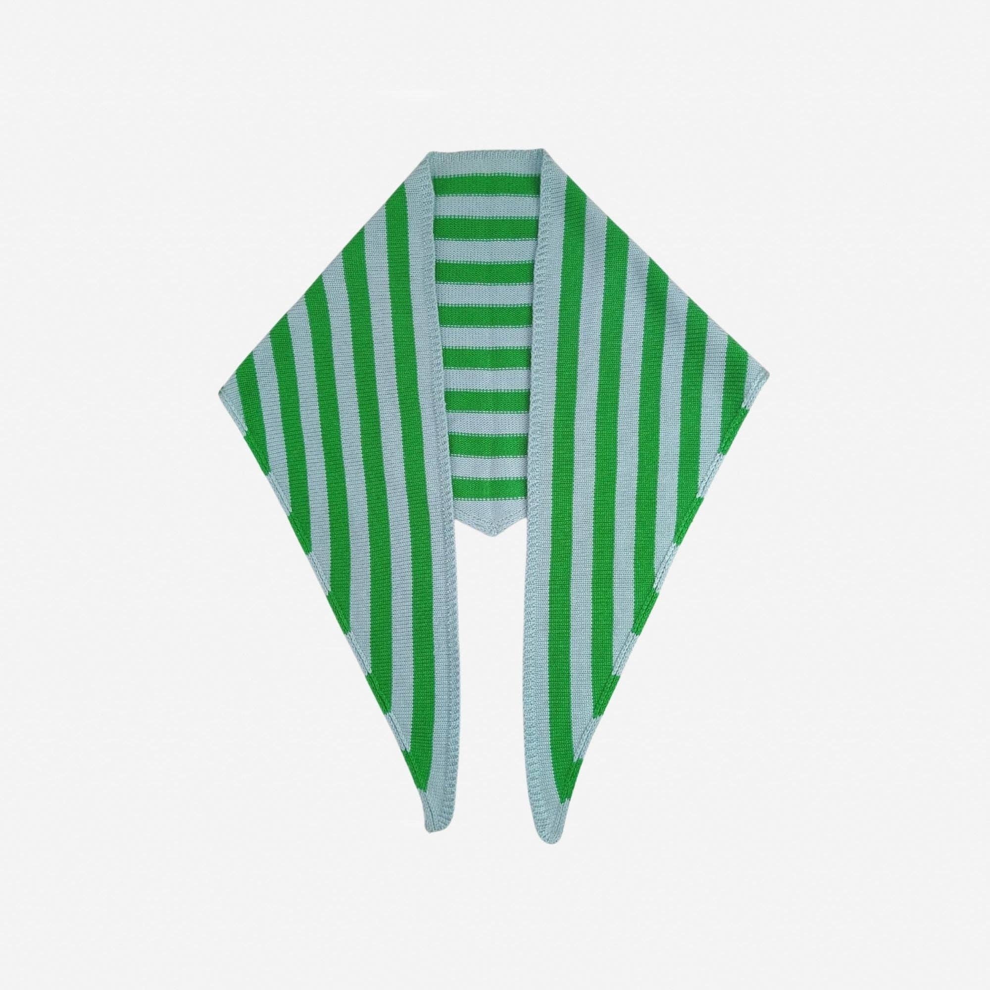 VERLOOP | knits - Wholesale Scarf - Women's - Simple Stripe Triangle Scarf