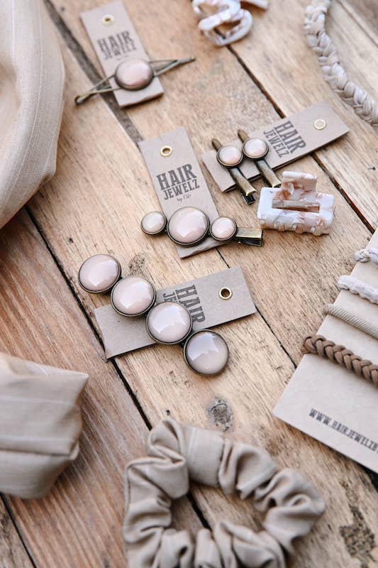 Hairjewelz by Elle – wholesale Hair clip – Women’s – Colourclip Original "Sand"2