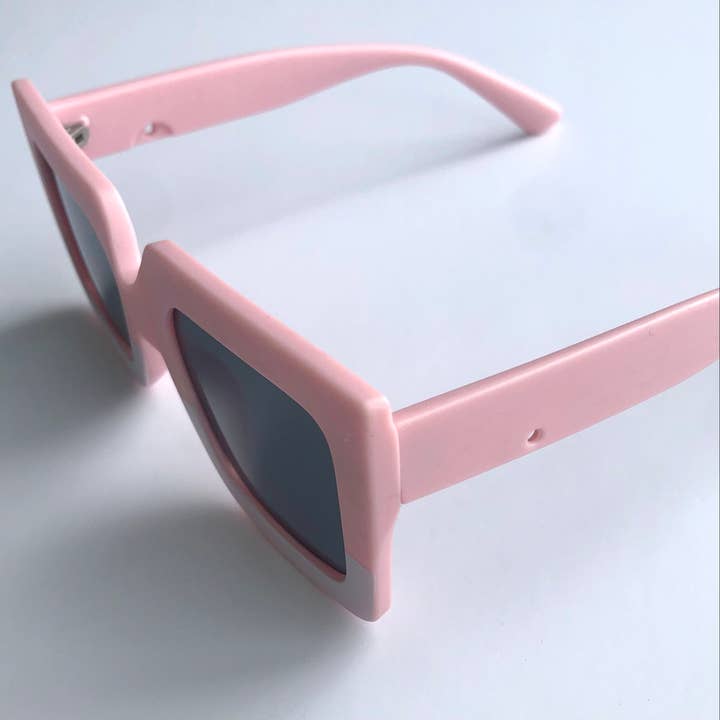 iconic mi - Wholesale Sunglasses – kids - Kids Sunglasses Retro Square Two Tone3