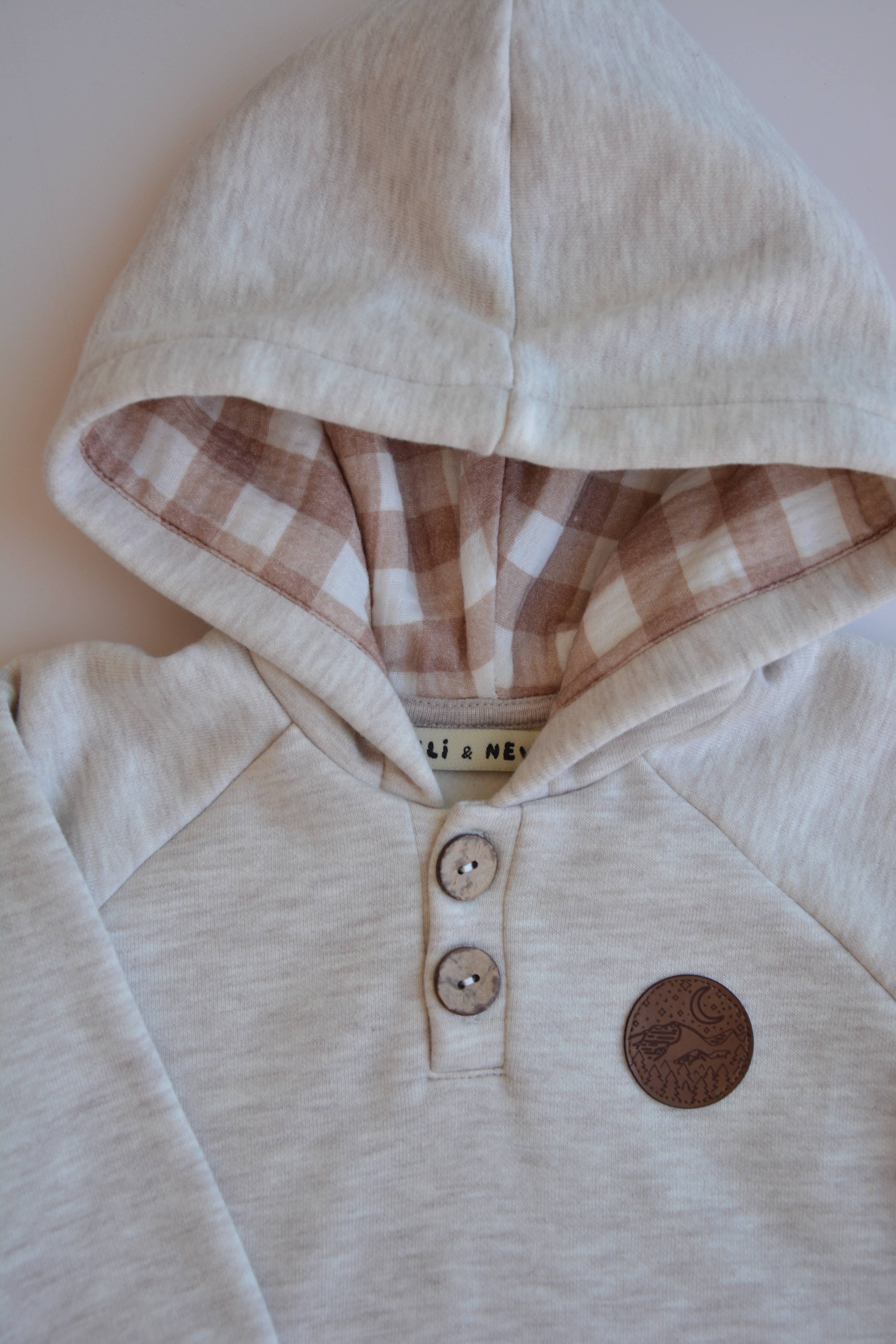 Eli & Nev (we cover U.S. import duties) - Wholesale Hoodie - Kids - Baby / Kids Raglan Sleeve Beige Hoodie Printed Hood OEKO-TEX5