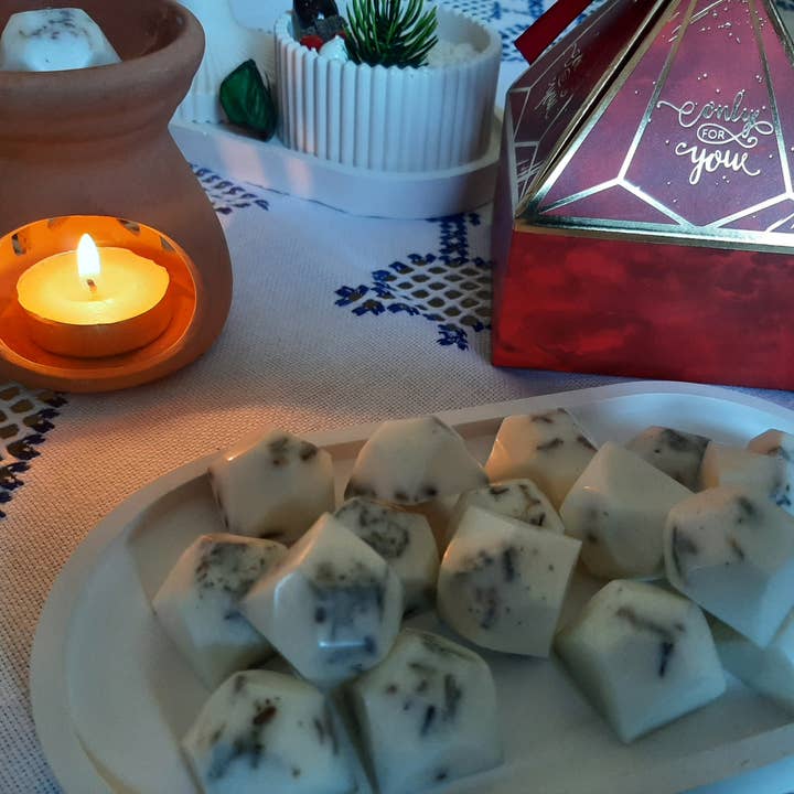 Nadia Vicente - Wholesale Wax Melt - Lavender wax2