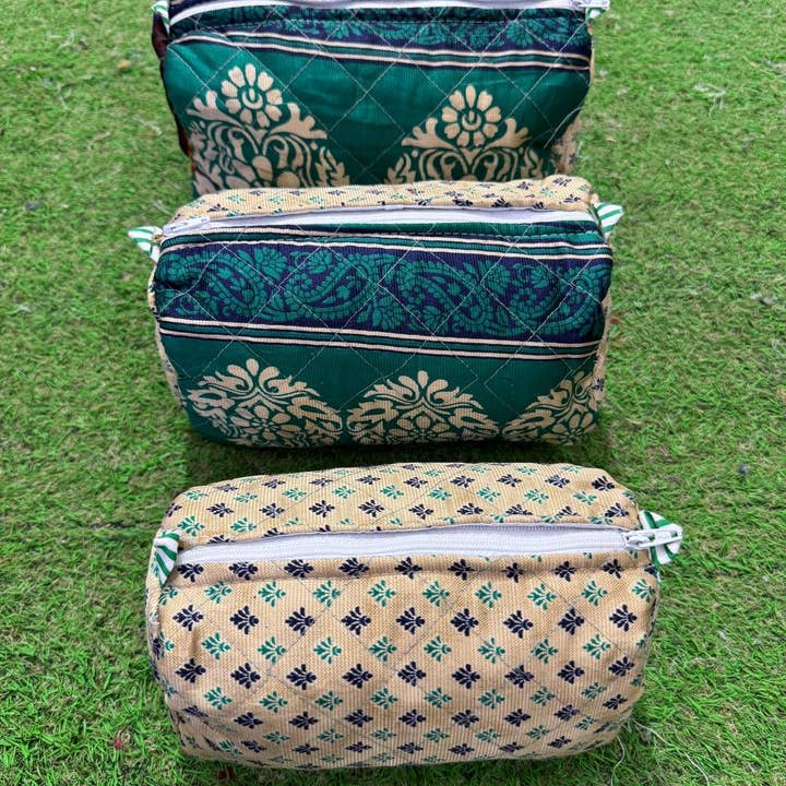 GYPSY STUDIO ā wholesale Make-up/cosmetic bag ā Silk Quilted 3 pcs Cosmetic Bag Set Woman's Travel Handbags3
