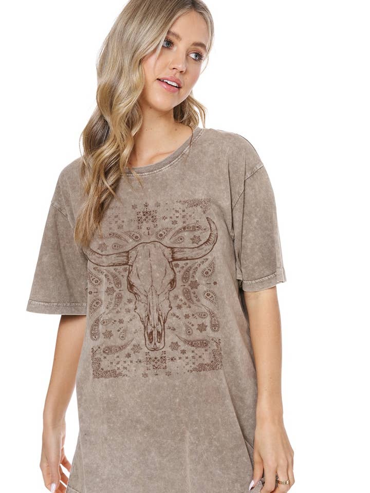 Bandana Vintage Longhorn Graphic S/S Washed Boyfriend Tee for wholesale by Zutter