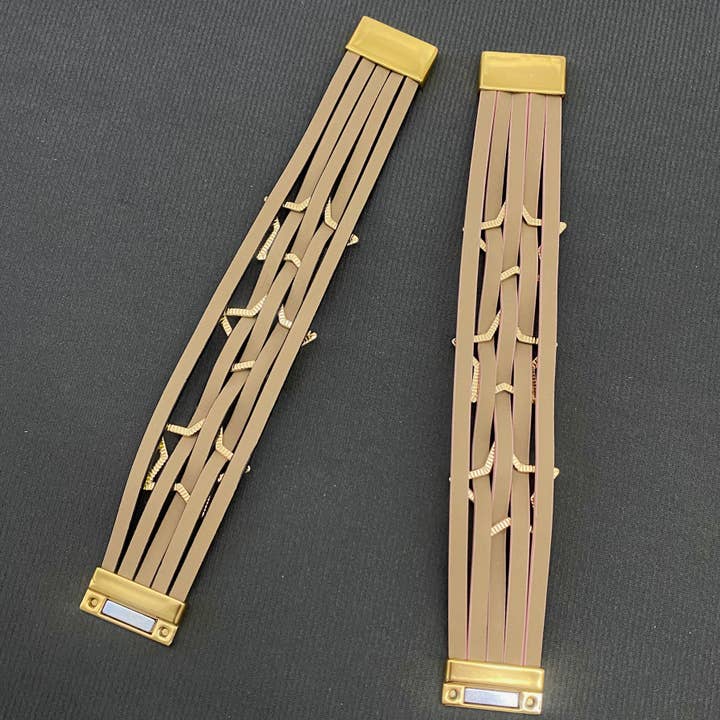 Mio Queena - Wholesale Bangle Bracelet - Triple Star Multi-Layer PU Leather Magnetic Buckle Bracelet - LB8