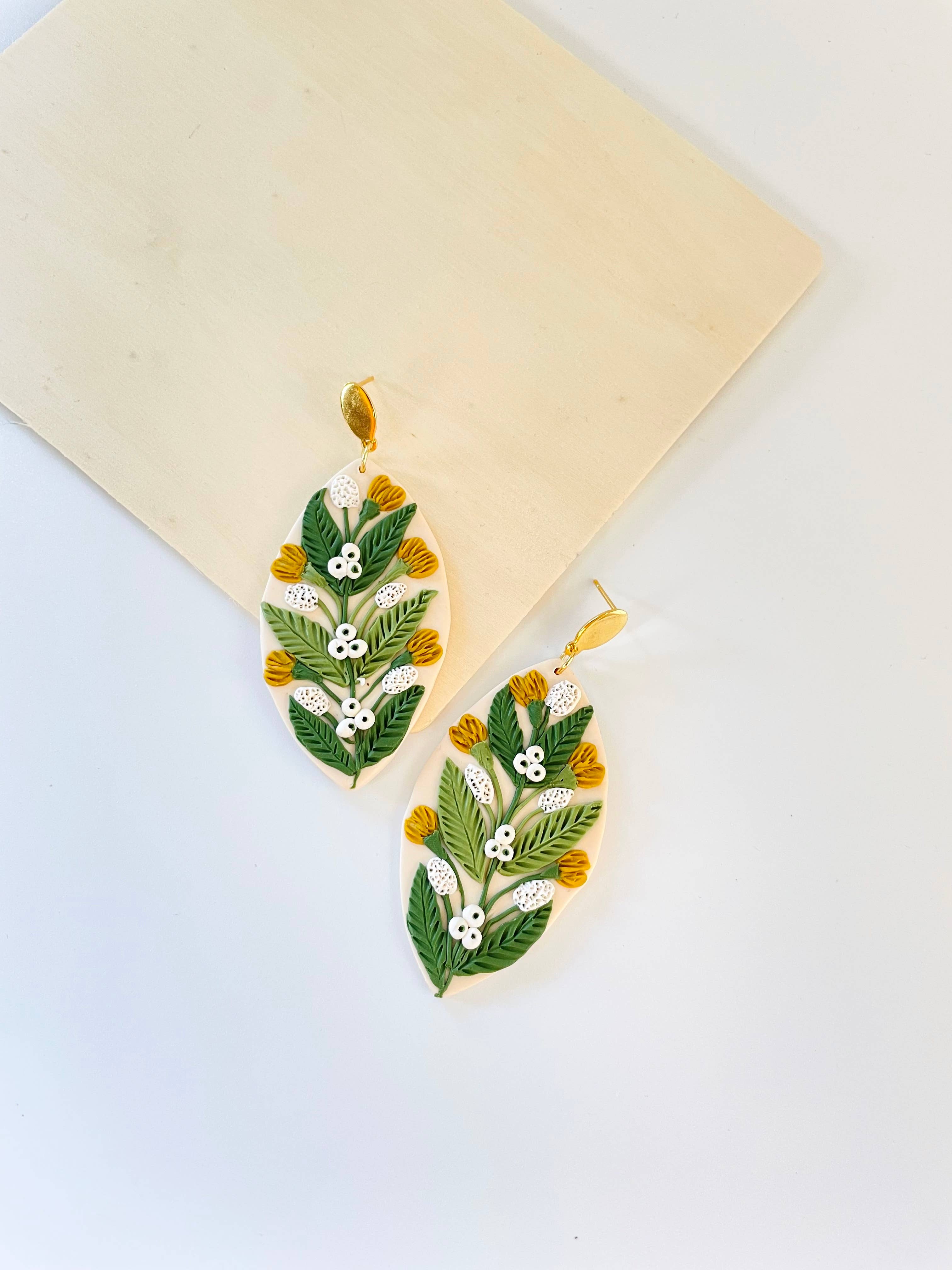 AnalyJewelry - Wholesale Dangle Earrings - Wild Flower Detail Floral Statement Earrings2