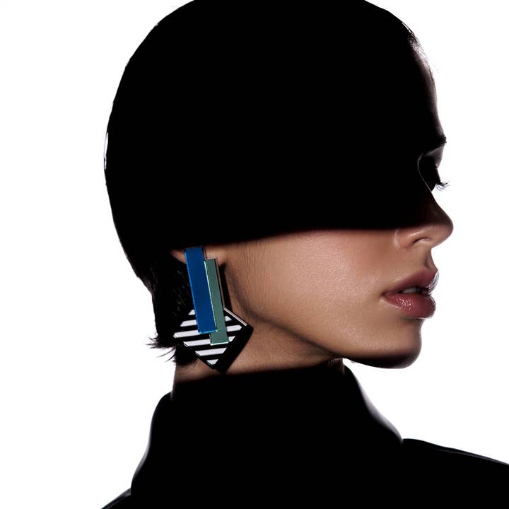 Funk Da Queen - Wholesale Dangle Earrings - Feel Back | Earrings2